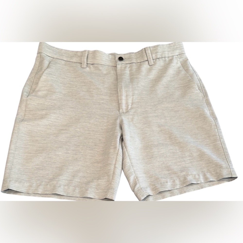 Callaway Golf Shorts Casual Chino Men’s Size 34 Flat Front Light Gray EUC
